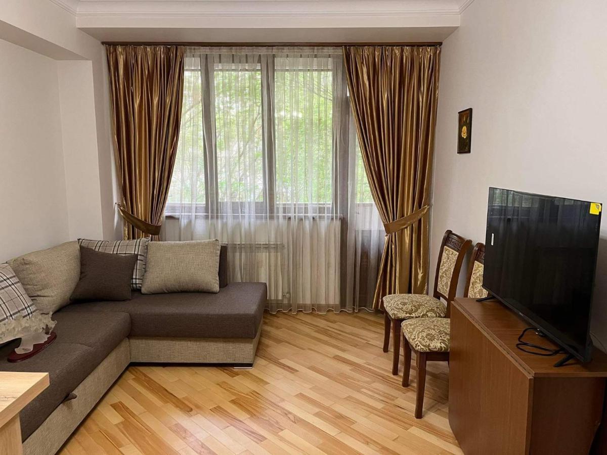 Apartment In City Center Yerevan Exterior photo